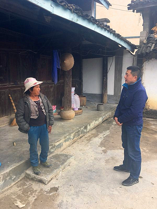 副主任 徐俊 走访慰问西邑乡象山2组 何祖芹户